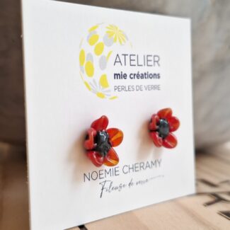 Puce_Marguerite_Rouge